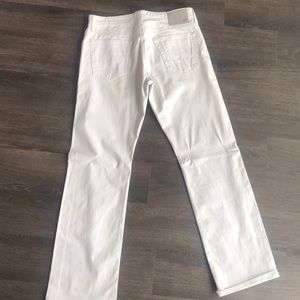 AG men’s white khaki pants size 32x34
